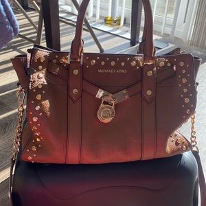 Nouveau Micheal Kors Hamilton shoulder/elbow purse bag